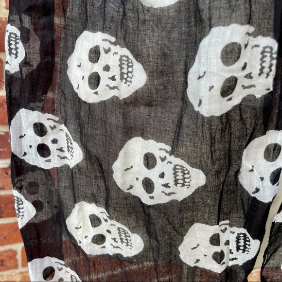Black & White Sheer Rectangular Skull Scarf 100% Cotton Semi-Sheer - Picture 3 of 7